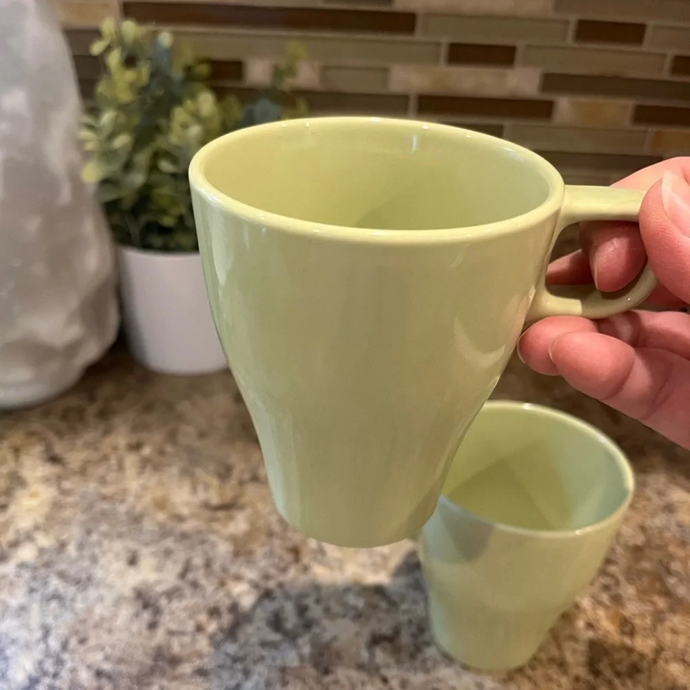 IKEA Coffee FARGRIK Mugs Stackable 8 Oz. Avocado Green Set of 2